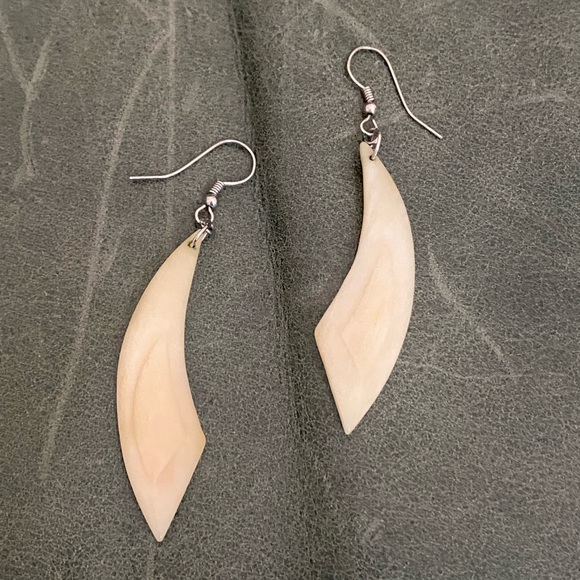 Vintage Boho Dangle Earrings - Picture 1 of 7